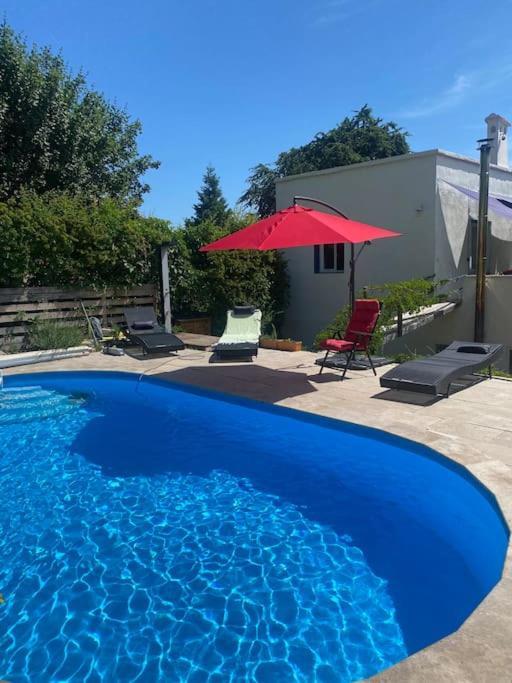 Villa Les Terrasses: Nature Retreat with Pool Near Lyon Oullins Exterior photo